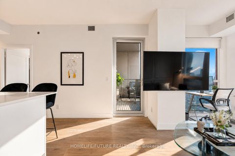 Photo 19 at 3805 - 318 Richmond Street W, Waterfront Communities C1, Toronto