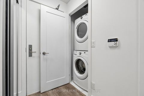 Photo 24 at 3805 - 318 Richmond Street W, Waterfront Communities C1, Toronto