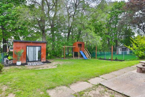 Photo 39 at 75 Rangoon Road, West Deane, Toronto