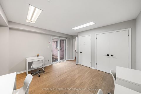 Photo 12 at 527 Glengarry Avenue, Nortown, Toronto