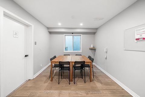 Photo 13 at 527 Glengarry Avenue, Nortown, Toronto