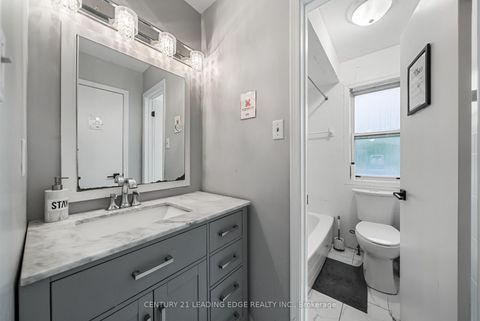 Photo 25 at 527 Glengarry Avenue, Nortown, Toronto