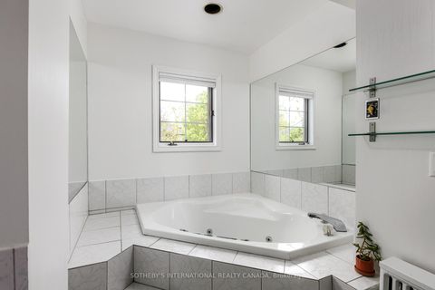 Photo 19 at 90 Kingsway Crescent, Kingsway South, Toronto