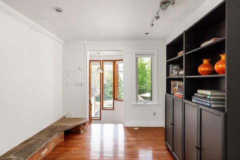 Photo 23 at 90 Kingsway Crescent, Kingsway South, Toronto