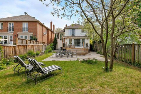 Photo 33 at 90 Kingsway Crescent, Kingsway South, Toronto