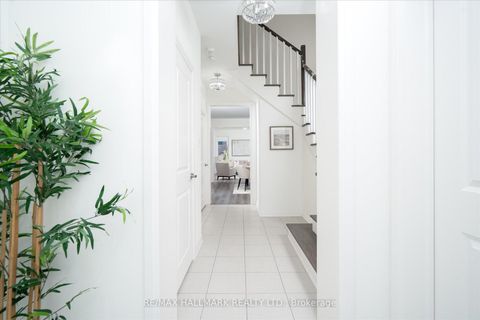 Photo 4 at 28 Copperhill Heights, Rural Barrie Southeast, Barrie