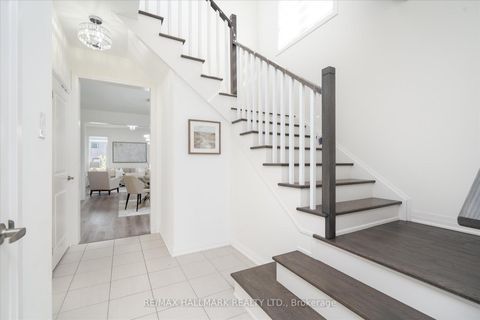 Photo 5 at 28 Copperhill Heights, Rural Barrie Southeast, Barrie
