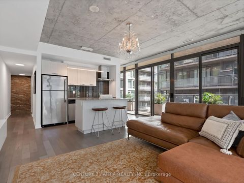 Photo 10 at 318 - 95 Bathurst Street, Waterfront Communities C1, Toronto