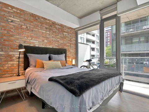 Photo 12 at 318 - 95 Bathurst Street, Waterfront Communities C1, Toronto
