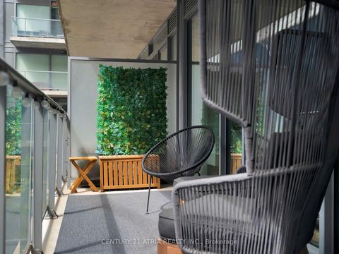 Photo 17 at 318 - 95 Bathurst Street, Waterfront Communities C1, Toronto