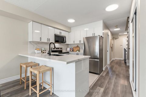 Photo 2 at 180 Wiltshire Avenue, Pellam Park, Toronto