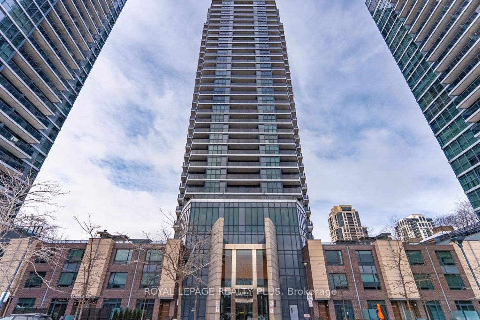 2504 - 5 Valhalla Inn Road, City Centre West, Toronto 