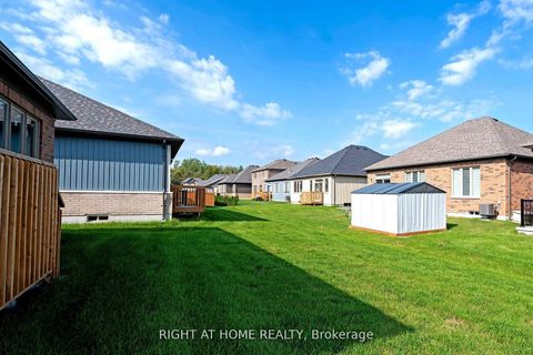 Photo 4 at 256 Duncan Street, Stayner, Clearview