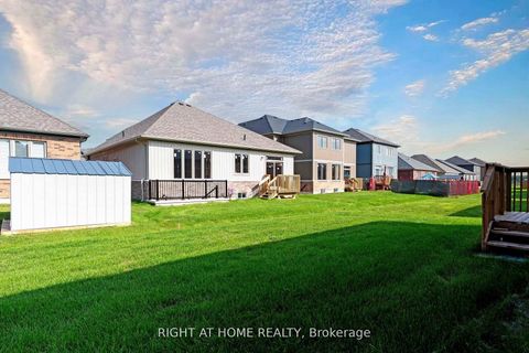 Photo 6 at 256 Duncan Street, Stayner, Clearview