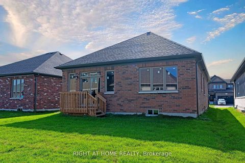 Photo 9 at 256 Duncan Street, Stayner, Clearview
