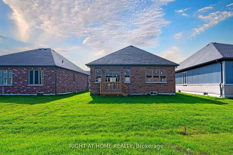 Photo 10 at 256 Duncan Street, Stayner, Clearview