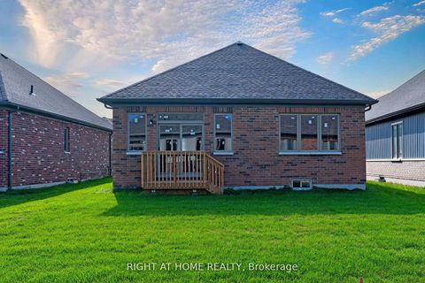 Photo 12 at 256 Duncan Street, Stayner, Clearview
