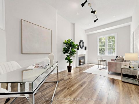Photo 10 at 16 Foxglove Court, Unionville, Markham