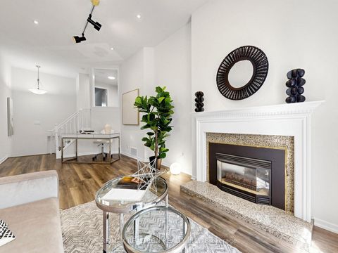 Photo 13 at 16 Foxglove Court, Unionville, Markham