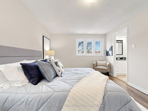 Photo 16 at 16 Foxglove Court, Unionville, Markham