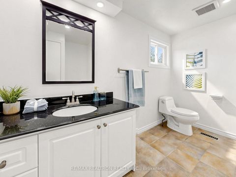 Photo 17 at 16 Foxglove Court, Unionville, Markham