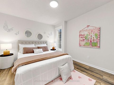 Photo 23 at 16 Foxglove Court, Unionville, Markham