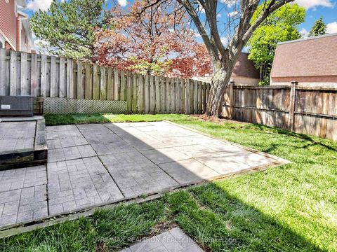 Photo 38 at 16 Foxglove Court, Unionville, Markham