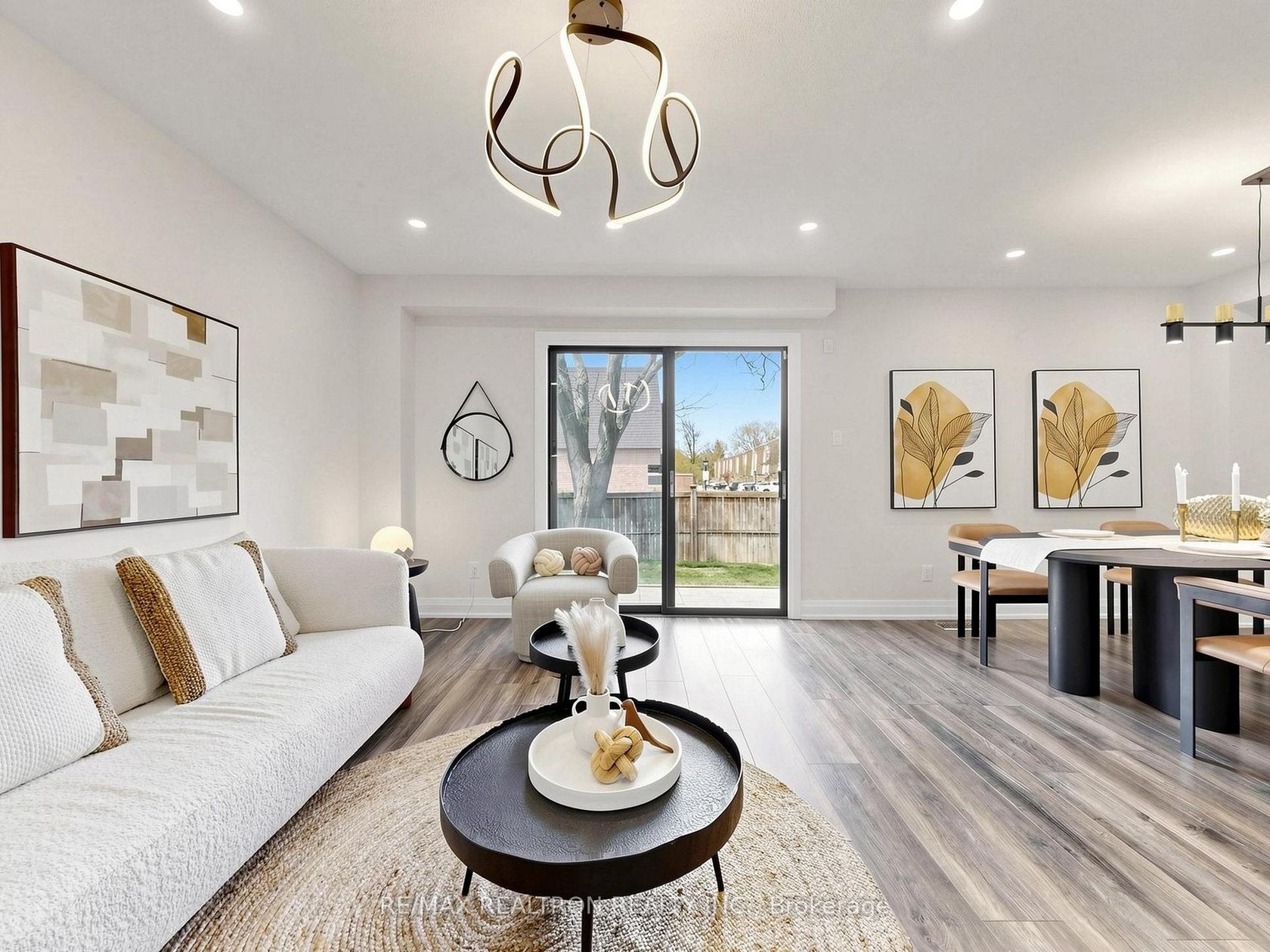 16 Foxglove Court, Unionville, Markham 
