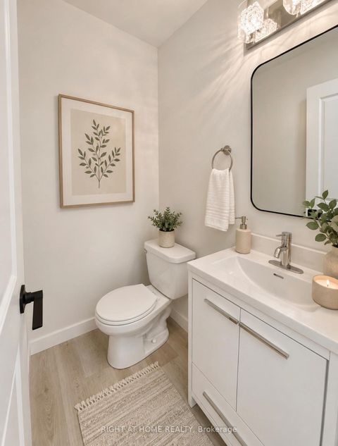 Photo 12 at 24 - 7 Vale Carse Way, Branson, Toronto