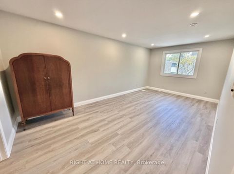 Photo 20 at 24 - 7 Vale Carse Way, Branson, Toronto