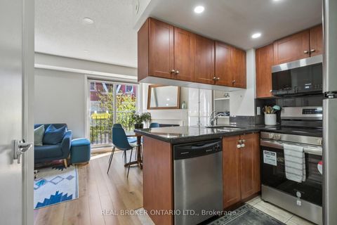 Photo 6 at 1011 - 18 Laidlaw Street, South Parkdale, Toronto