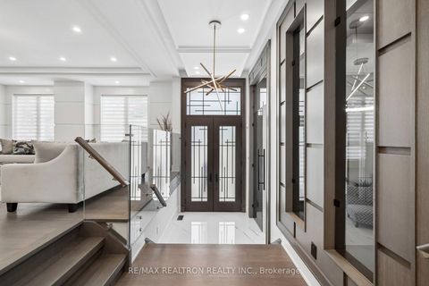 Photo 7 at 316 Parkview Avenue, Willowdale East, Toronto