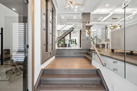 Photo 8 at 316 Parkview Avenue, Willowdale East, Toronto