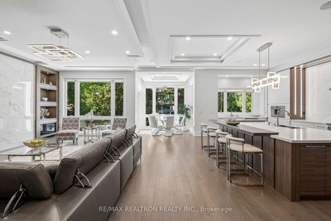 Photo 15 at 316 Parkview Avenue, Willowdale East, Toronto