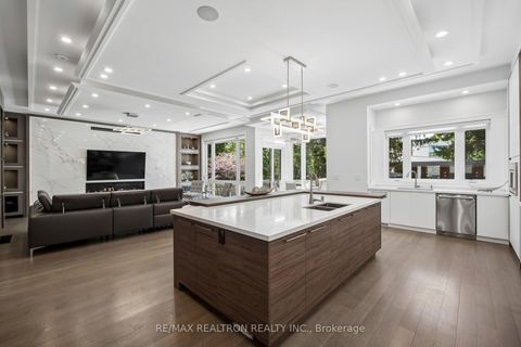 Photo 16 at 316 Parkview Avenue, Willowdale East, Toronto