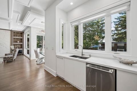 Photo 17 at 316 Parkview Avenue, Willowdale East, Toronto