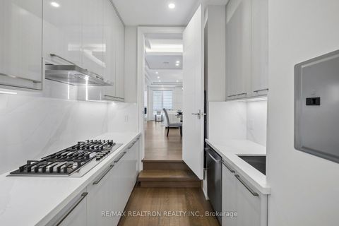 Photo 20 at 316 Parkview Avenue, Willowdale East, Toronto