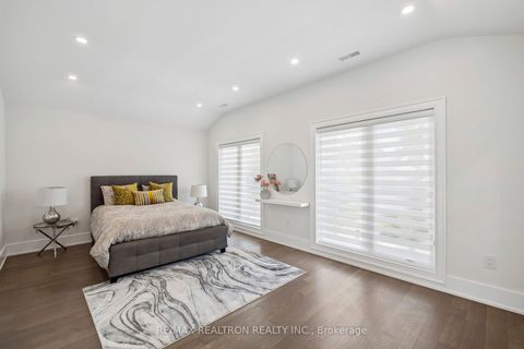 Photo 29 at 316 Parkview Avenue, Willowdale East, Toronto
