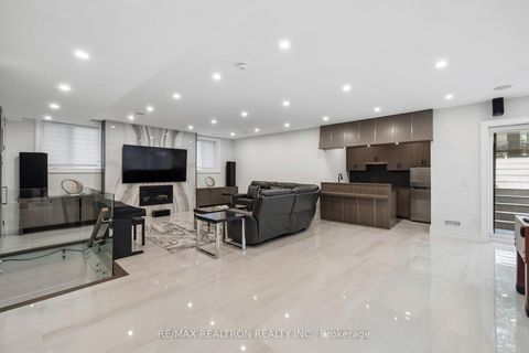 Photo 34 at 316 Parkview Avenue, Willowdale East, Toronto