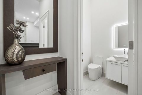 Photo 40 at 316 Parkview Avenue, Willowdale East, Toronto