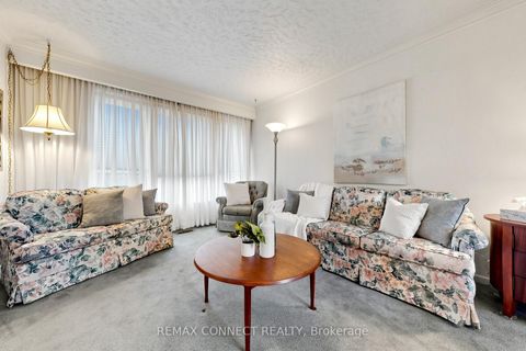 Photo 4 at 22 Woodgrove Drive, West Hill, Toronto