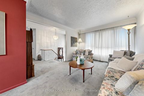 Photo 5 at 22 Woodgrove Drive, West Hill, Toronto