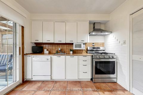 Photo 11 at 22 Woodgrove Drive, West Hill, Toronto