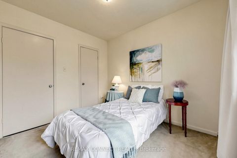 Photo 22 at 22 Woodgrove Drive, West Hill, Toronto