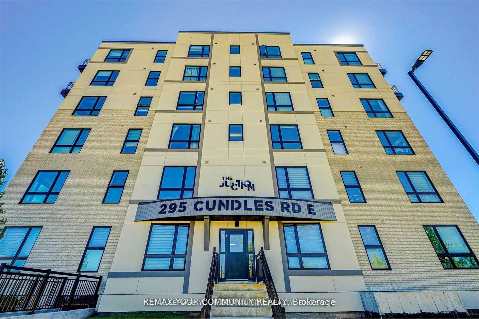 304 - 295 Cundles Road, Little Lake, Barrie photo 6
