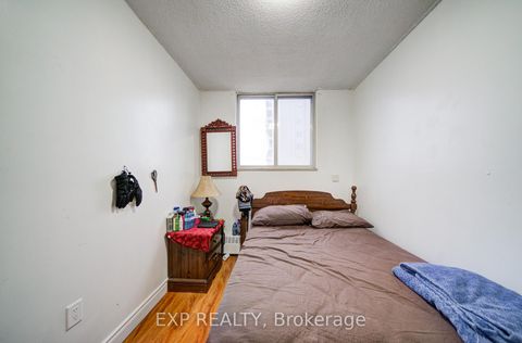Photo 17 at 402 - 50 Lotherton Pathway, Glen Park, Toronto