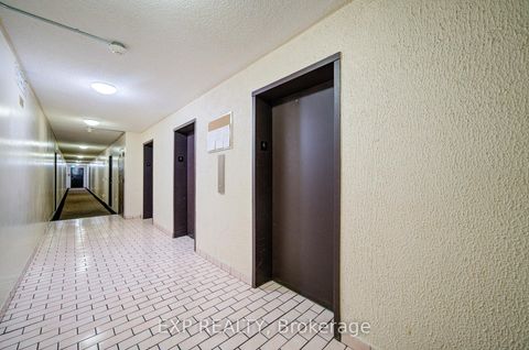Photo 28 at 402 - 50 Lotherton Pathway, Glen Park, Toronto