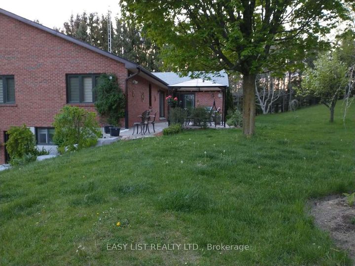 Photo 35 at 5 Worden View, Rural Halton Hills, Halton Hills