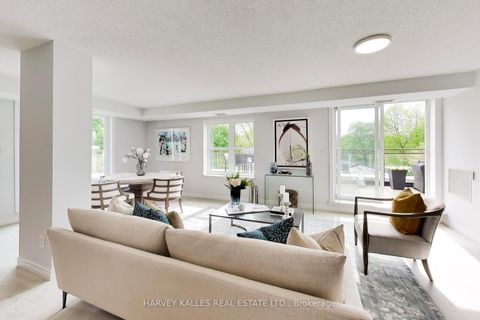 Photo 4 at 401 - 645 Millwood Road, Mount Pleasant East, Toronto