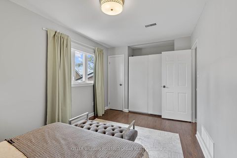 Photo 20 at 4 - 2 Withrow Avenue, North Riverdale, Toronto